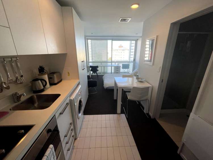 1016/10 Waterloo Quadrant Auckland Central_5
