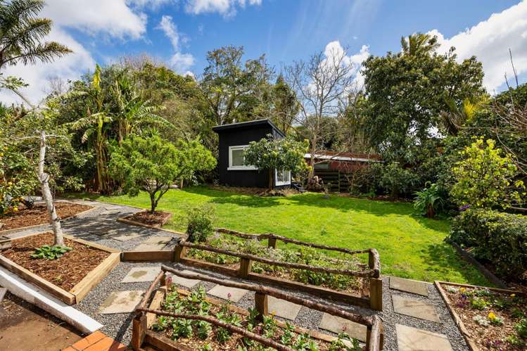 31 Kitenui Avenue Mount Albert_25