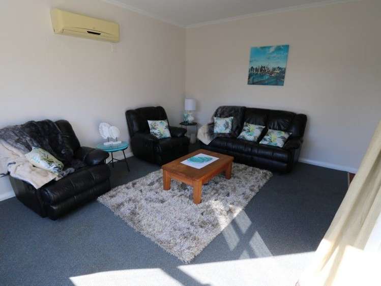 25 Roore Street Foxton Beach_17