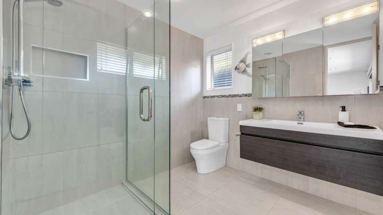 21 Constellation Avenue Beachlands_32