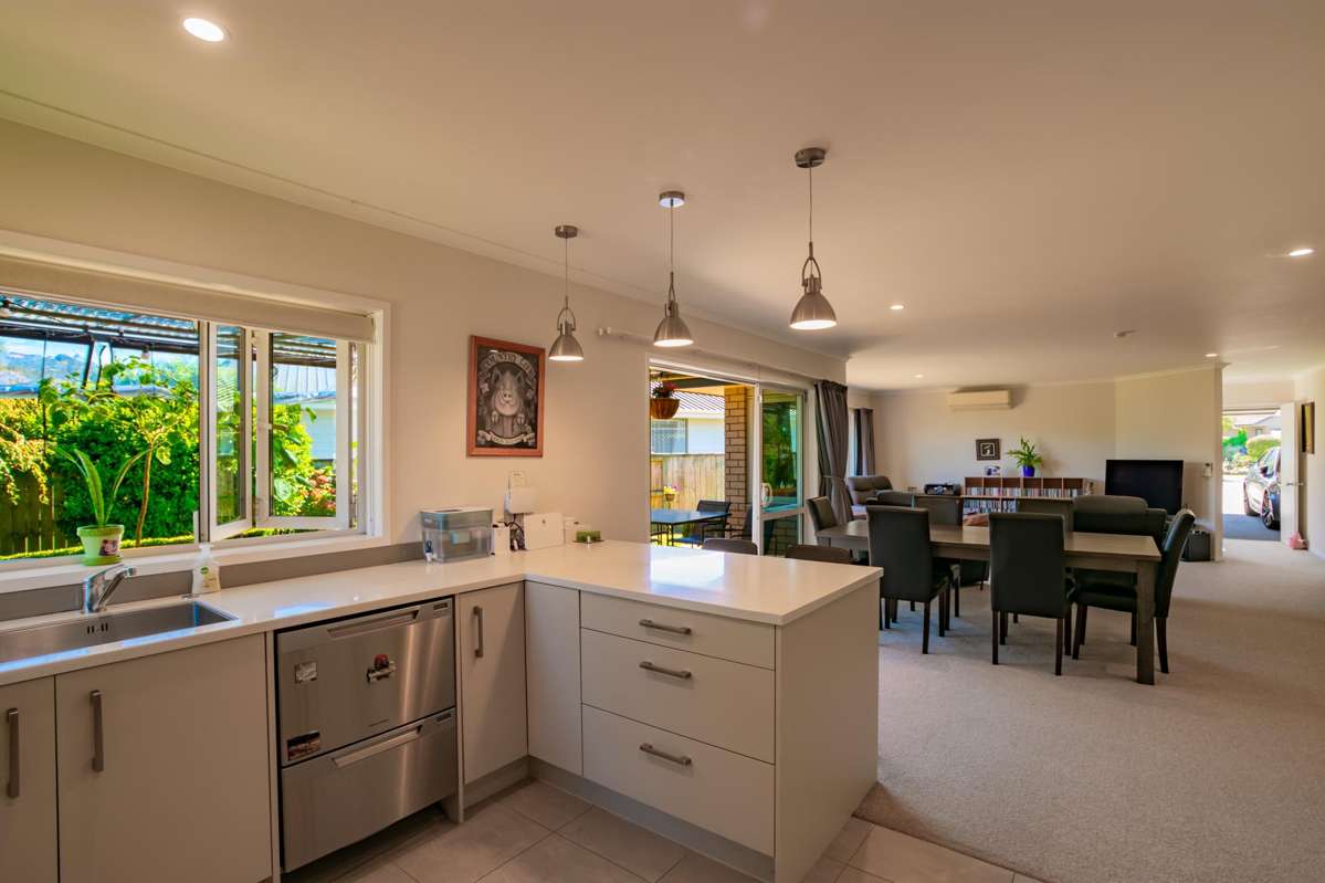 37 Mary Ellen Place_3