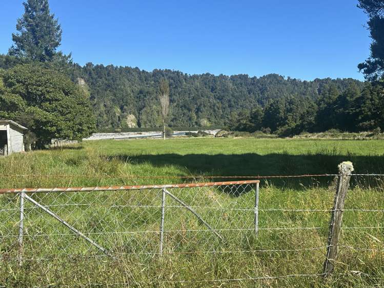 438 Poerua Valley Road Harihari_18