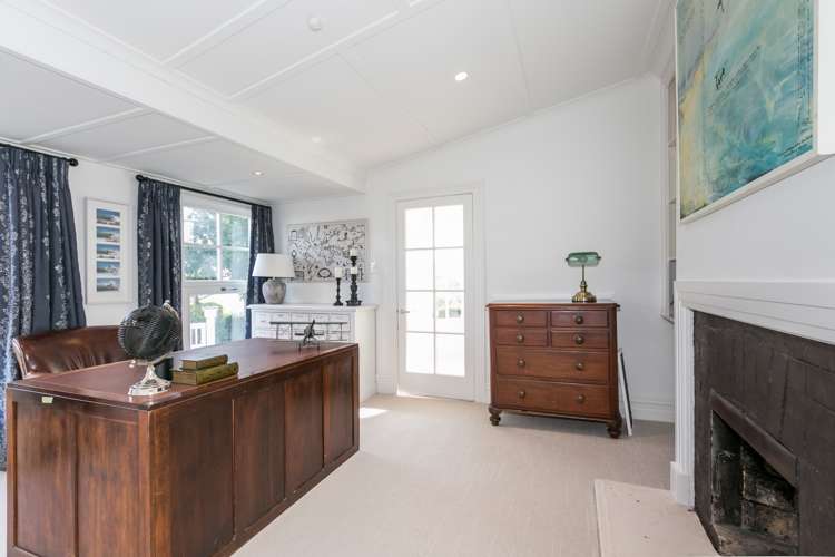 59 Busby Hill Havelock North_13