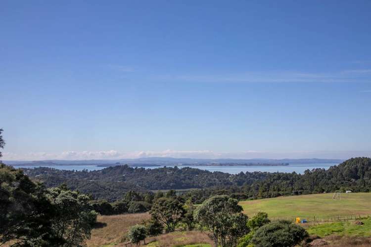 424 Huia Road Laingholm_1