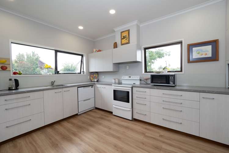 3 Churchill Avenue Allenton_3