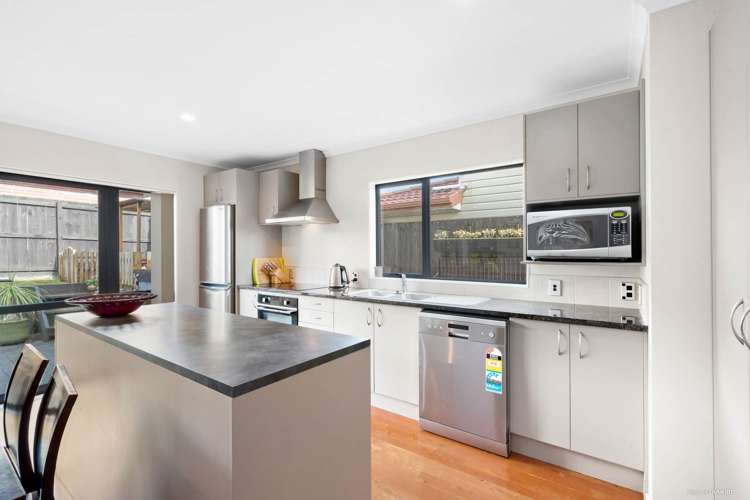 31 Baverstock Road Flat Bush_3