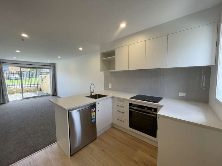 135 Ngae Place Māngere East_1