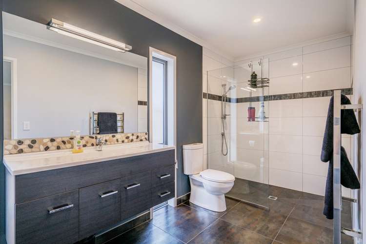 16 Roseberry Place Whitianga_12