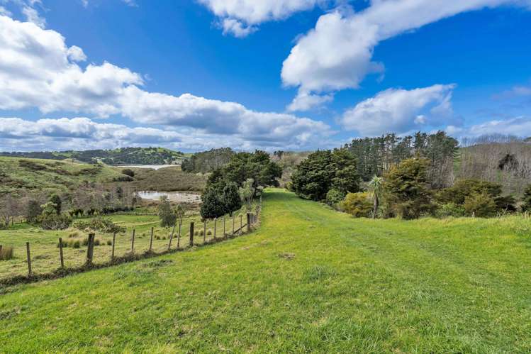134 Phillips Road Kaiwaka_29
