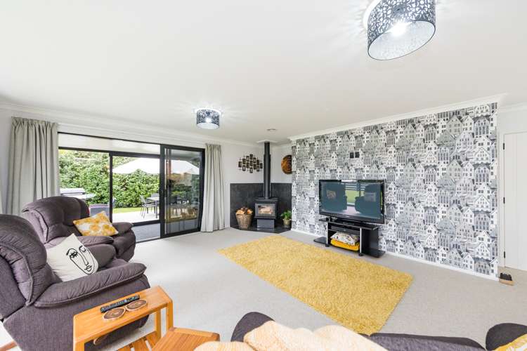 166 Pharazyn Street Feilding_6