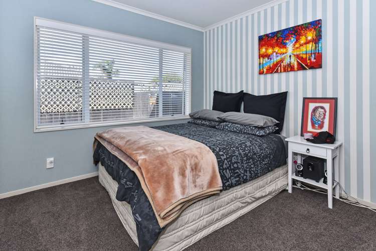 18 Turnberry Drive Wattle Downs_17