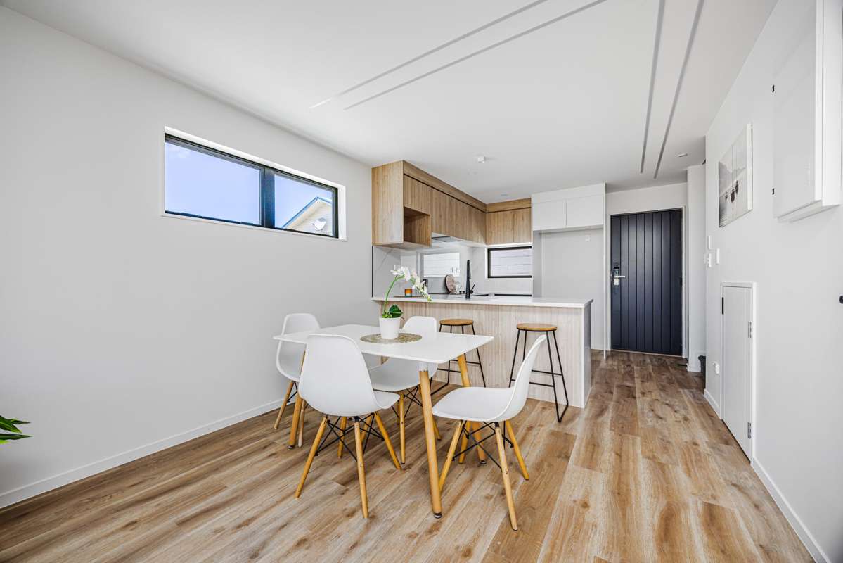 2 & 3/35 Albert Street_2