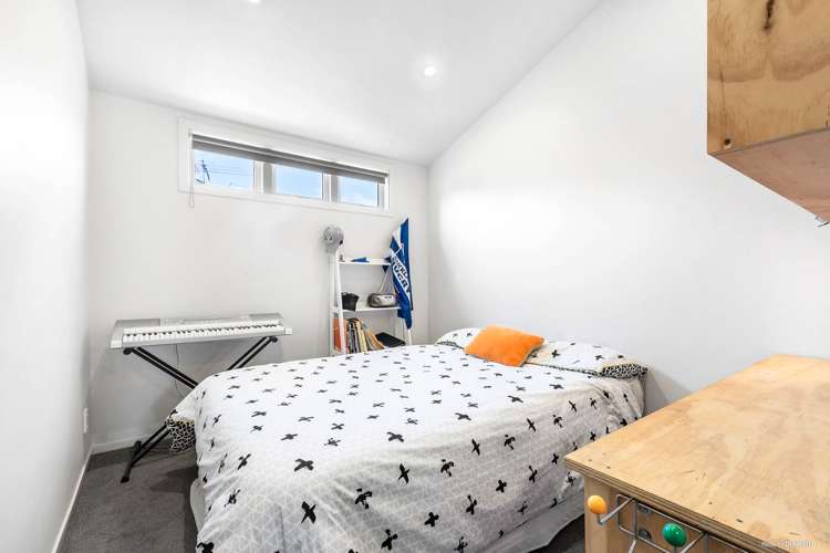 55 Torino Street Point England_9