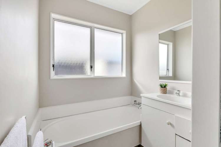 1/58 Riversdale Drive Merrilands_30