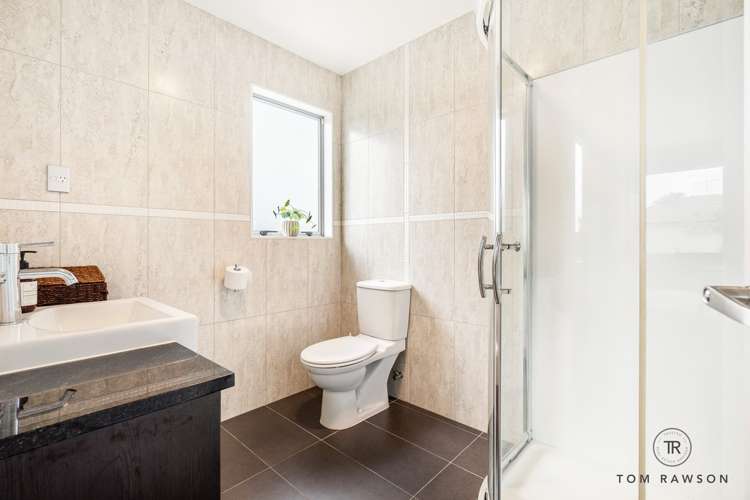 10 Gibbston Crescent Flat Bush_8