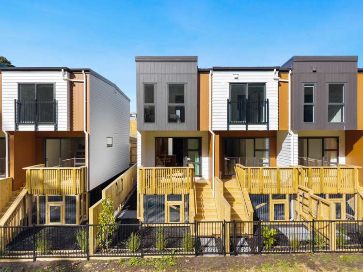 3/8-10 Lowtherhurst Road Massey_14
