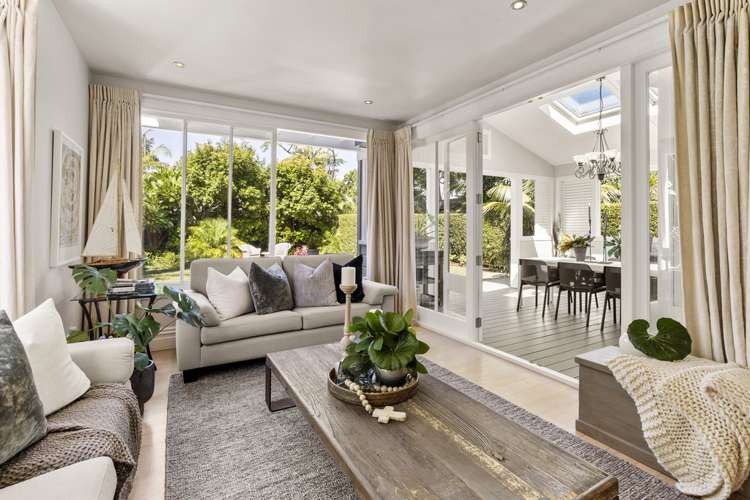 1 Eton Avenue Devonport_6