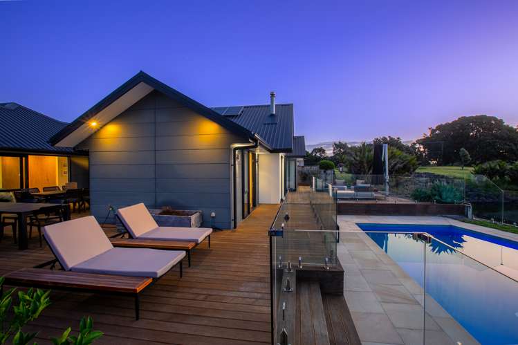 49b Links Drive Waiwhakaiho_19