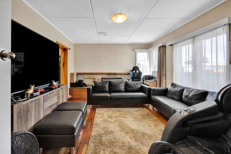 8 Pacey Avenue Hawera_16