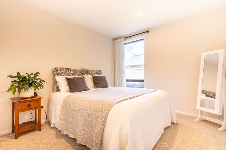 2 Glen Dene Crescent Wanaka_11