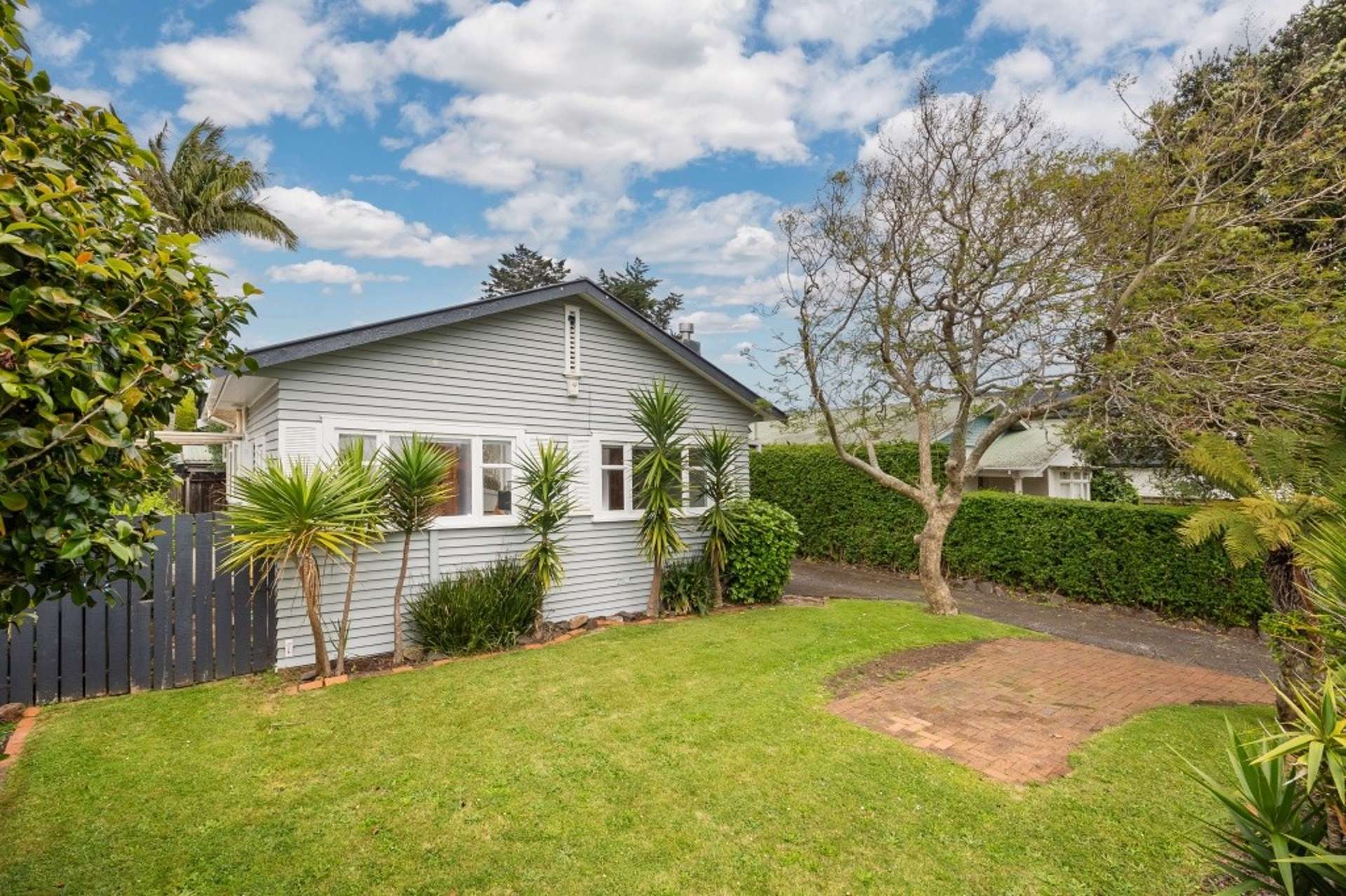 6 Phyllis Street 1727_0