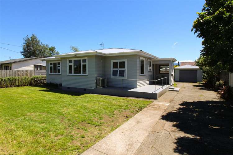 284 High Street South Carterton_21