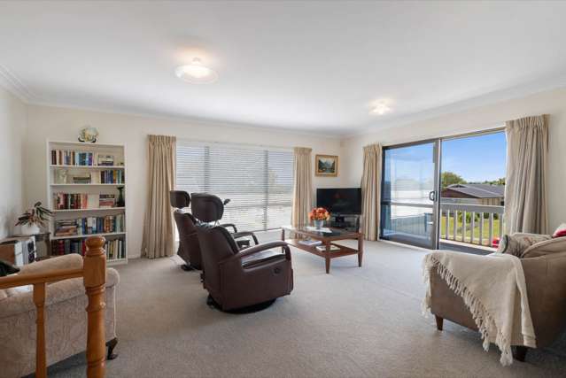 1/30 Rushgreen Avenue Pahurehure_3