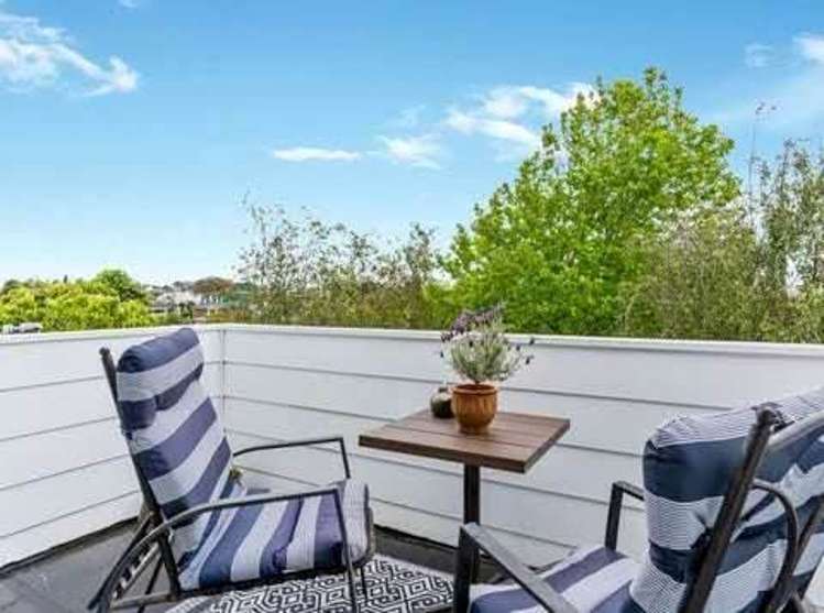 9 Harry Human Heights Meadowbank_5