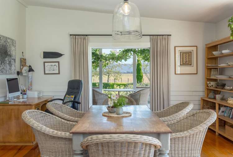 80 Battersea Road Morisons Bush_10