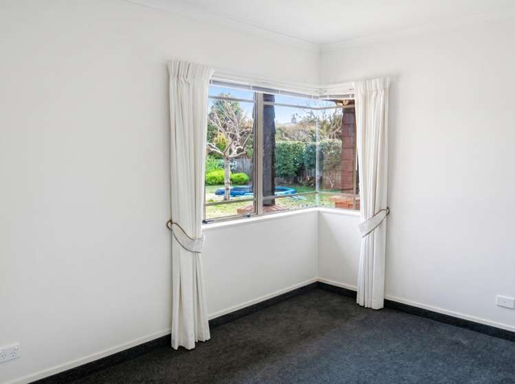 8 Glen Loch Place 10587_7