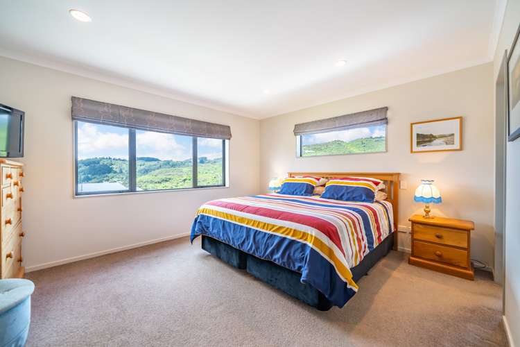 34 King Charles Drive Kingsley Heights_11