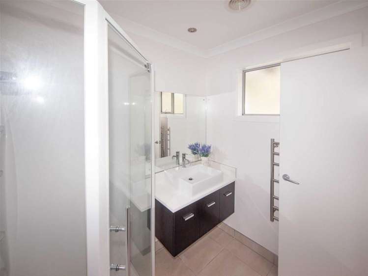 19 Yarnbrook Grove Churton Park_9