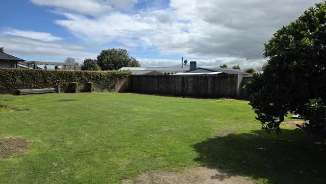 A Rare Gem: 520sqm Section Ready for Your Vision!