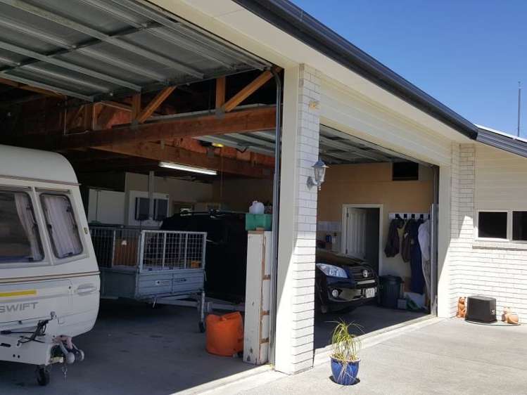 108 Potae Avenue Lytton West_10