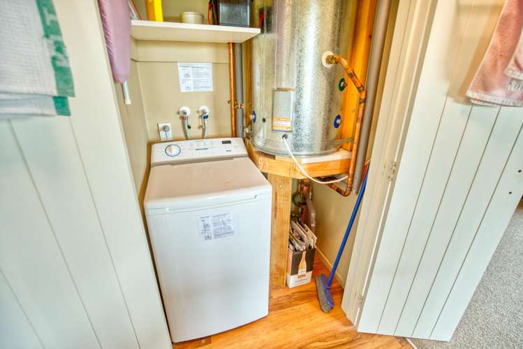 4 Russell Street Okarito_20