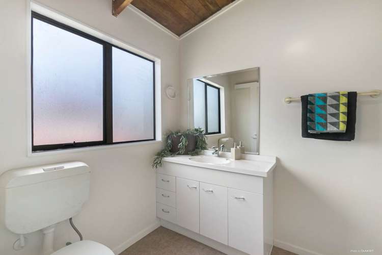 2/324 Swanson Road Henderson_12