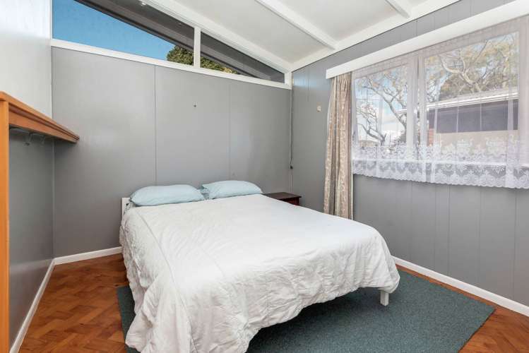 2/103 Botany Road Botany Downs_14