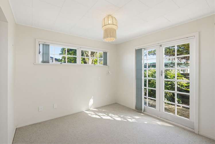 6 Teoti Street Paraparaumu Beach_36