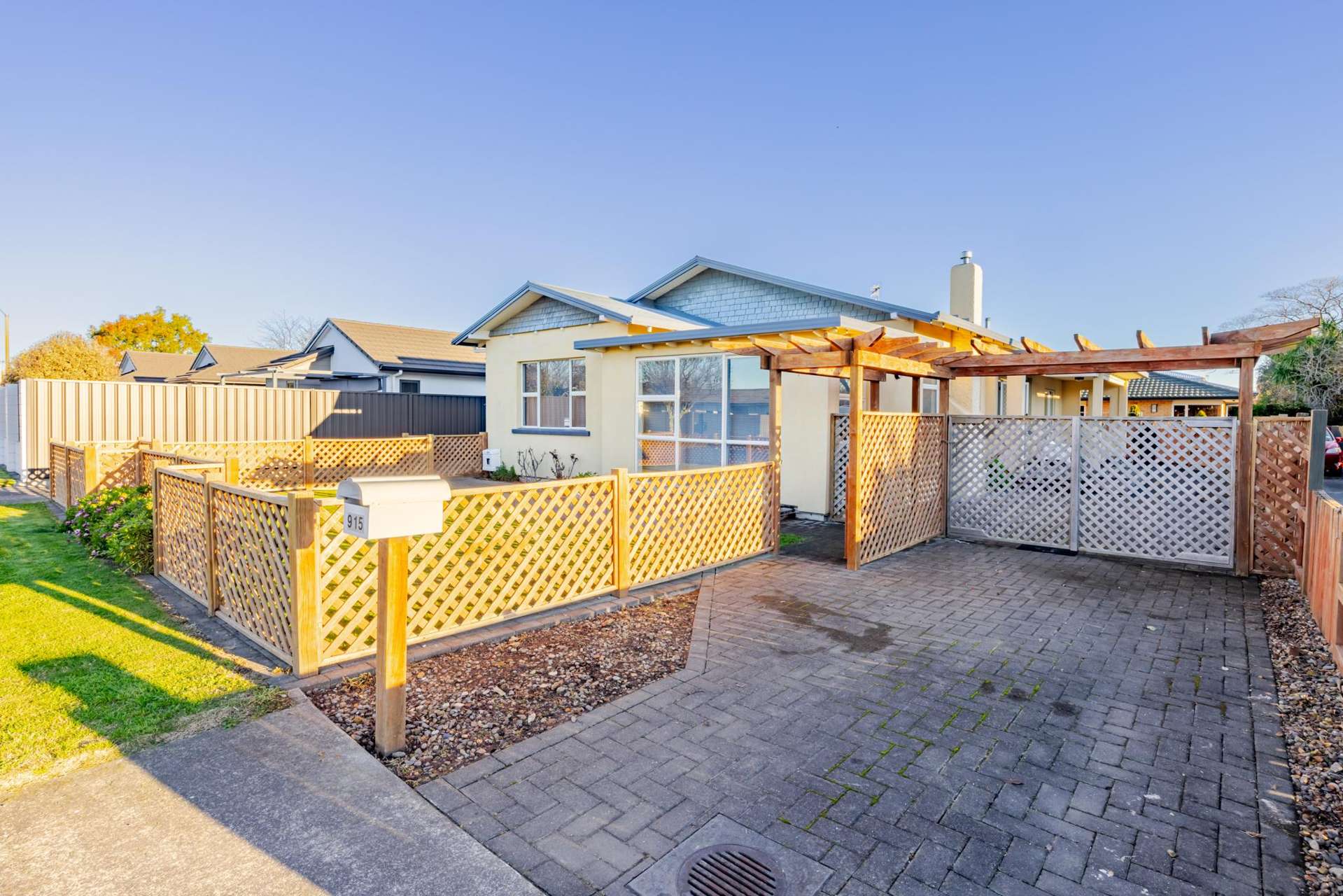 915 Avenue Road East Parkvale_0