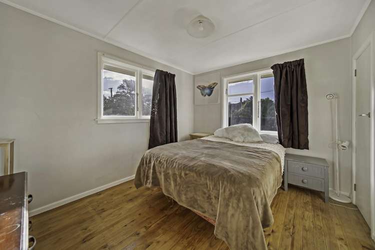 6 Carisbrooke Street Aranui_11