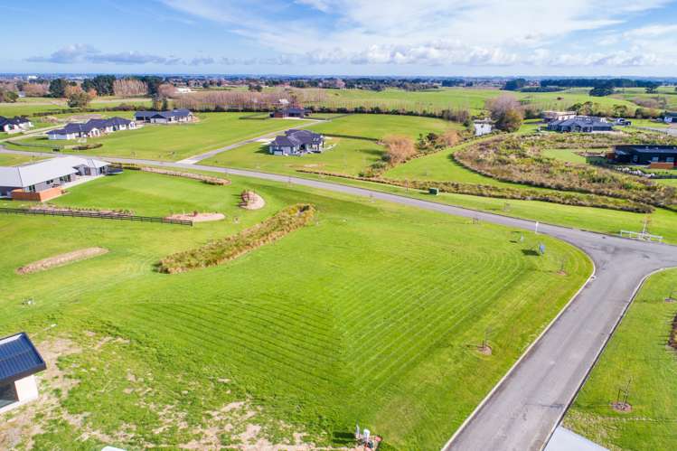 62 Hartwell Drive Kelvin Grove_10