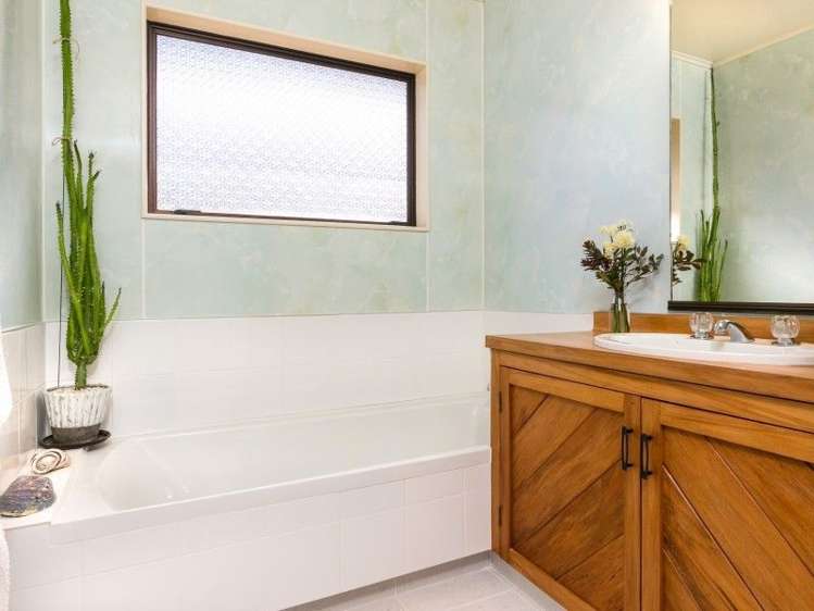 7140 Kenepuru Road Kenepuru Sound_8