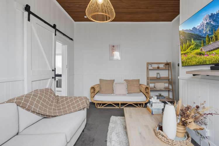 22 Coronation Street Strathern_3