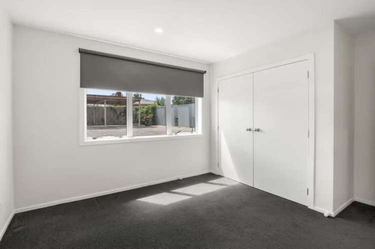 Units 1-6/200 Pilkington Road Point England_15