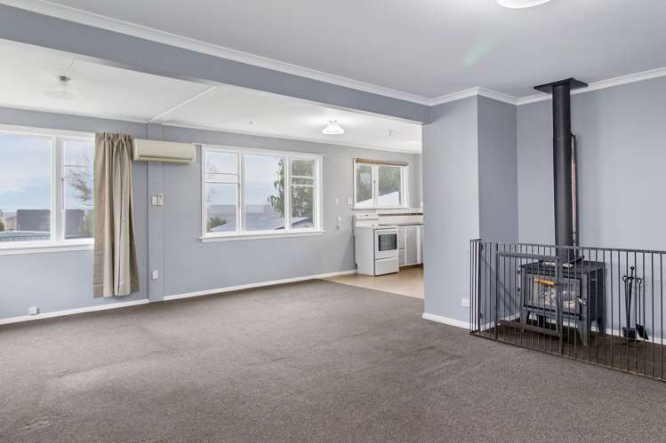 13 Grants Road Marchwiel_4