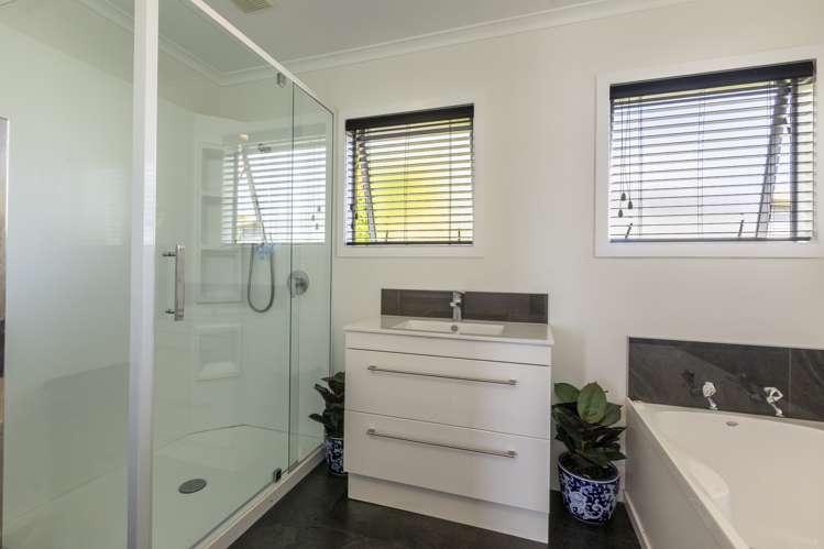 2a Churchill Street Waipukurau and Surrounds_10