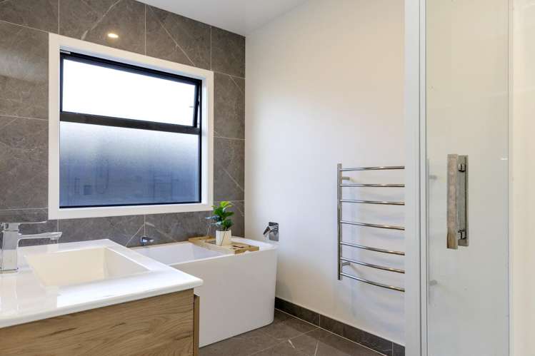 32 Maunganamu Drive Wharewaka_12