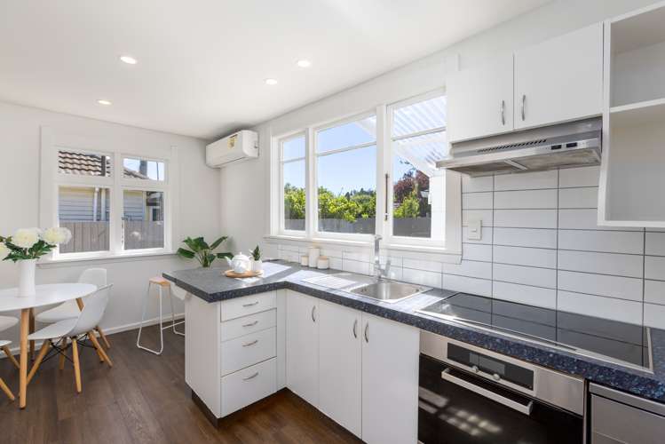 1/121 Baker Street New Brighton_2
