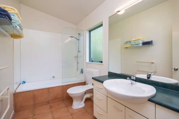 2/130 Allum Street Kohimarama_12