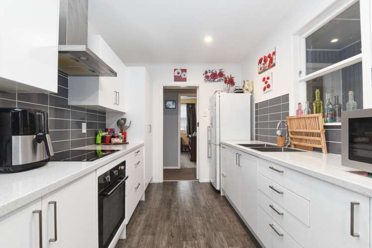 31 Clyde Street Utuhina_6